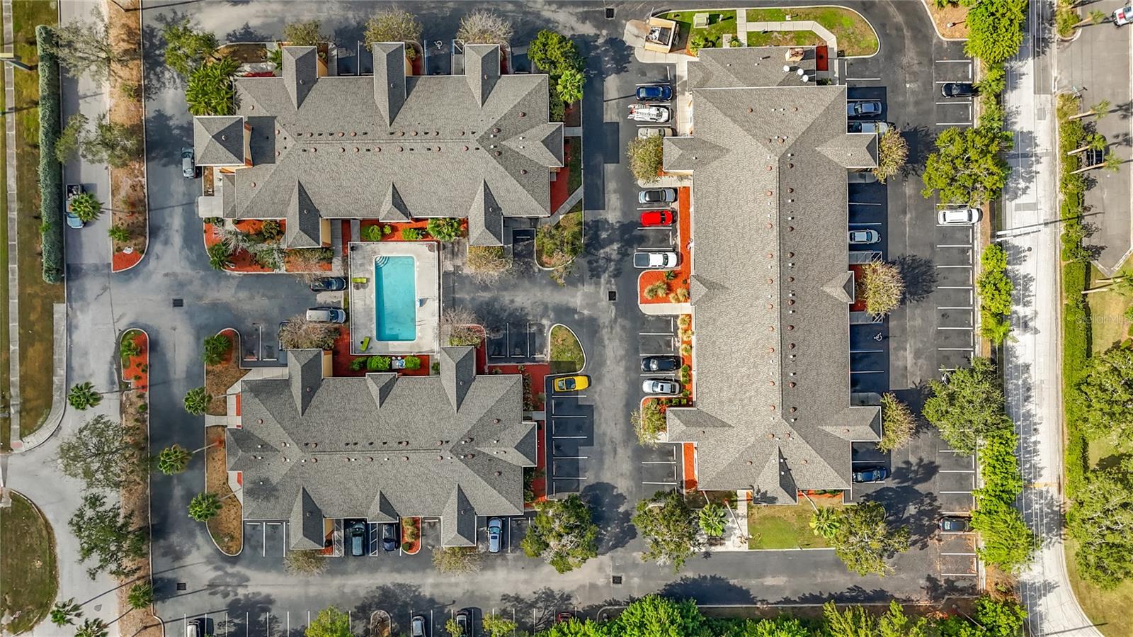 BORDEAUX VILLAGE - Residential