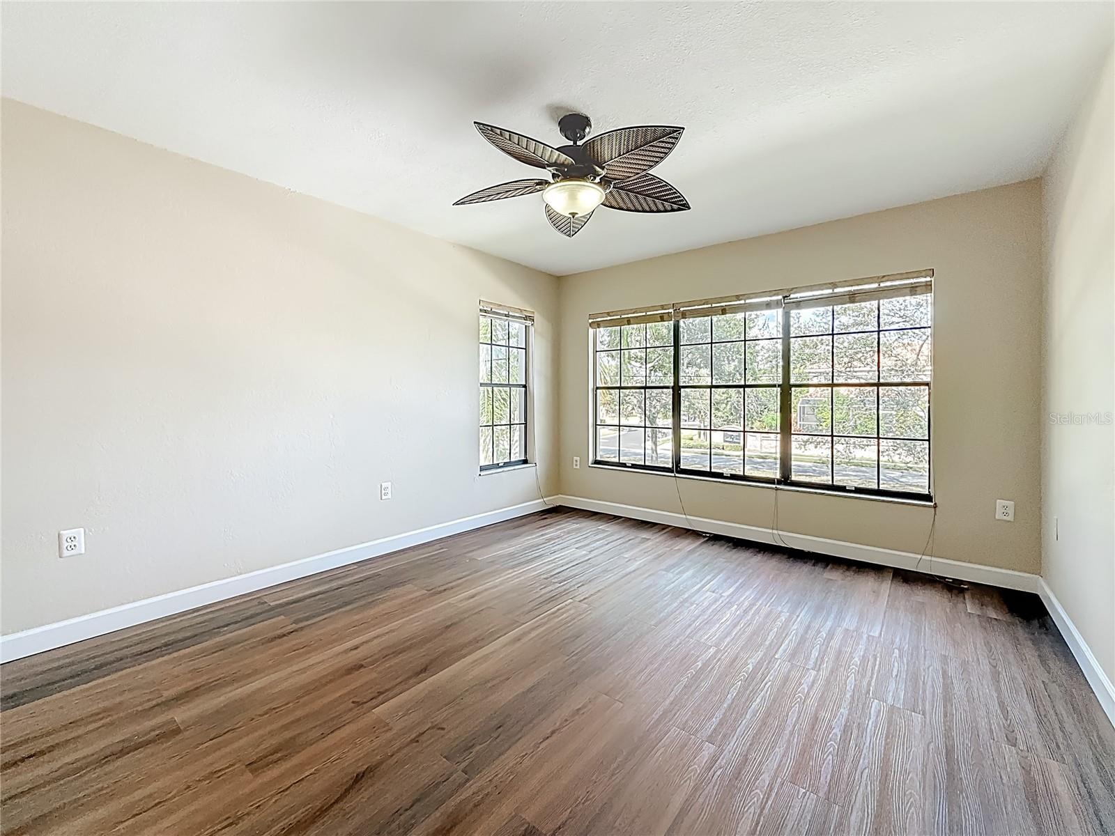 BORDEAUX VILLAGE - Residential