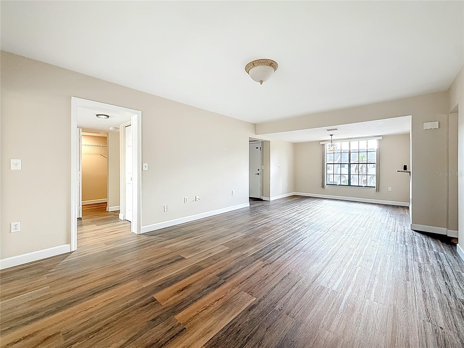 BORDEAUX VILLAGE - Residential