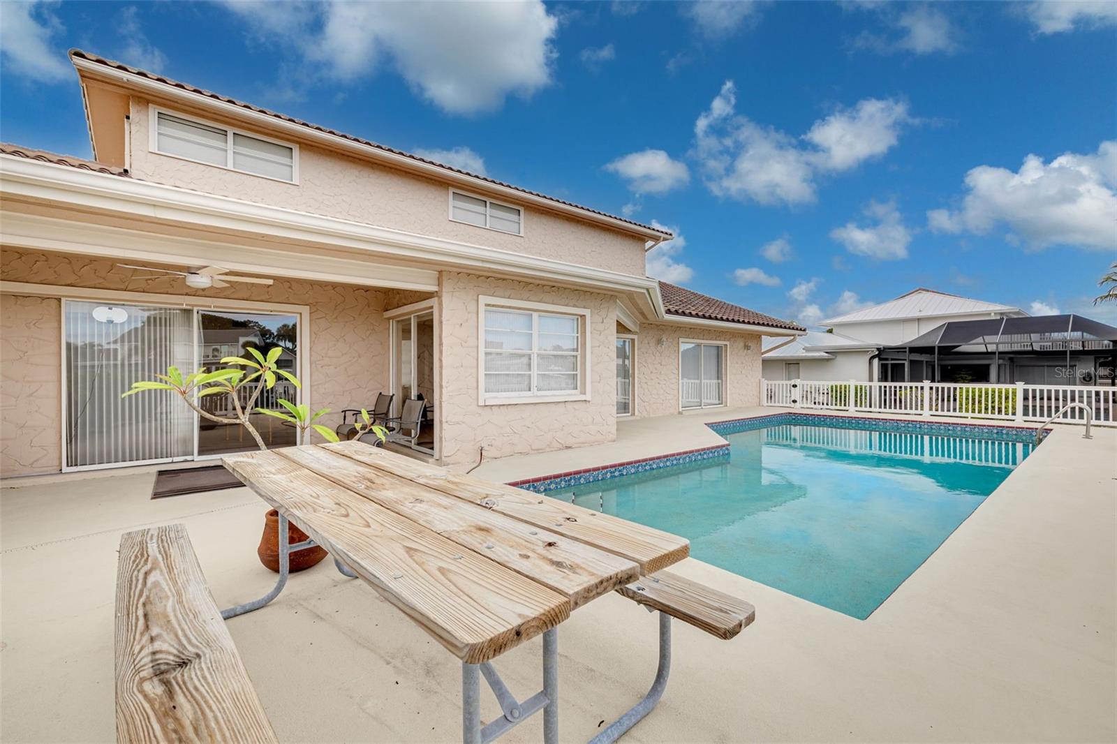 BAYWAY ISLES - Residential