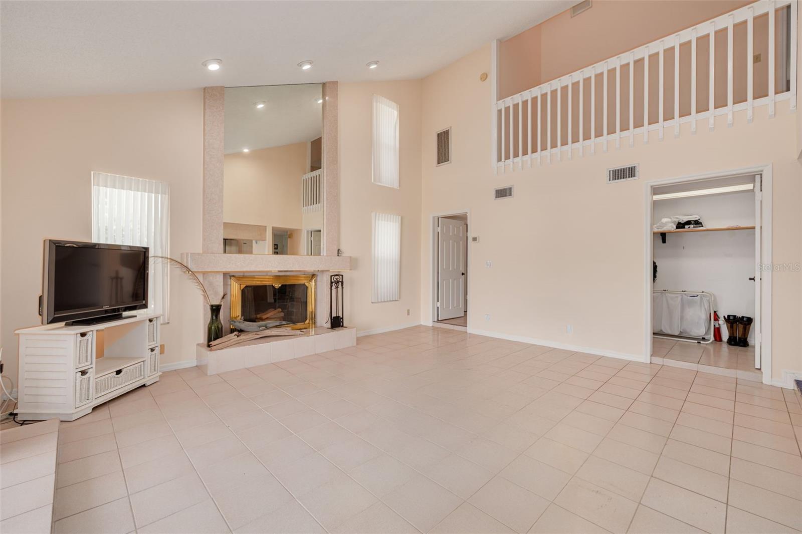 BAYWAY ISLES - Residential