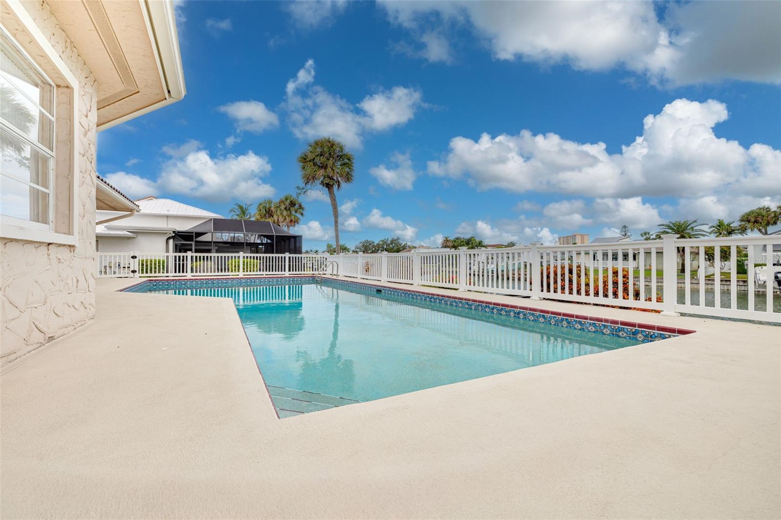 BAYWAY ISLES - Residential