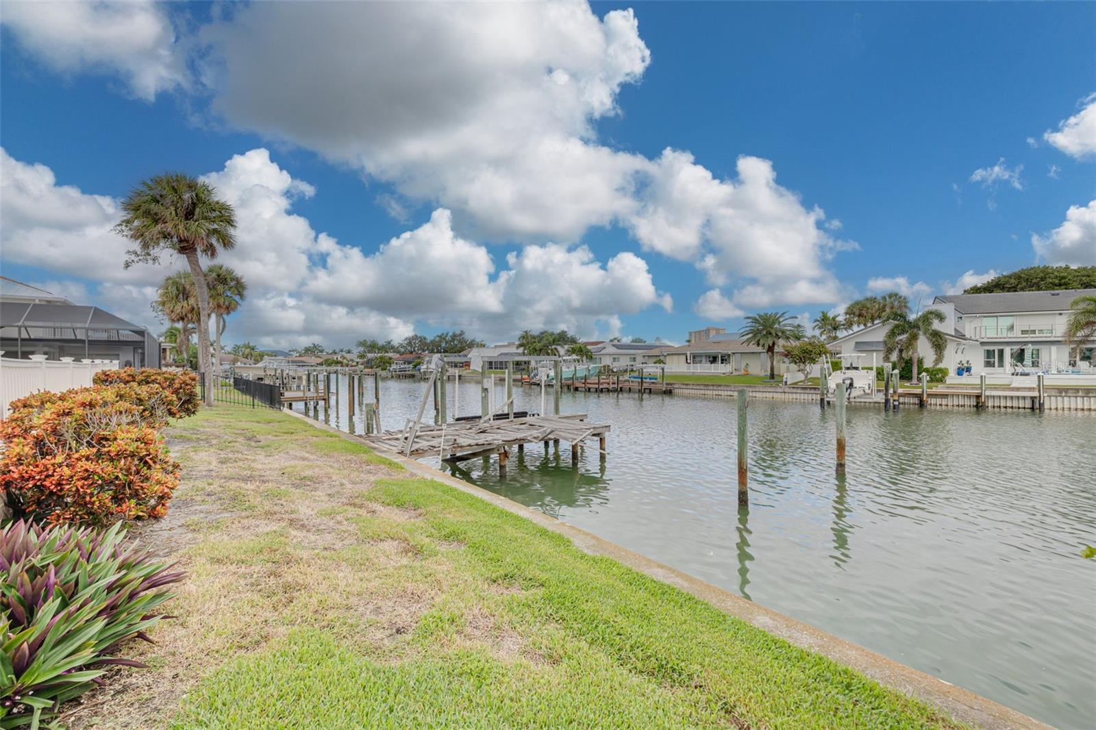 BAYWAY ISLES - Residential