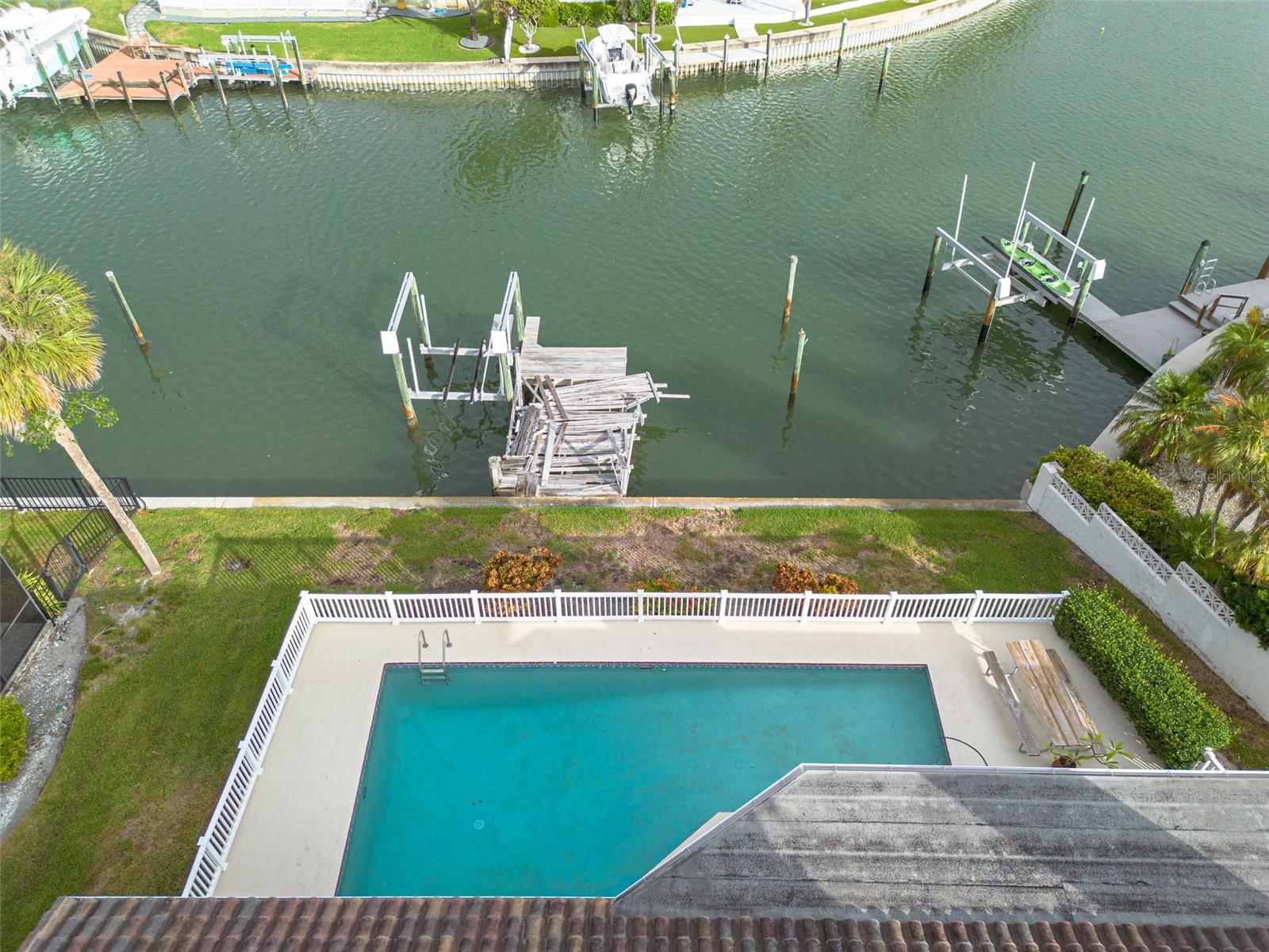 BAYWAY ISLES - Residential