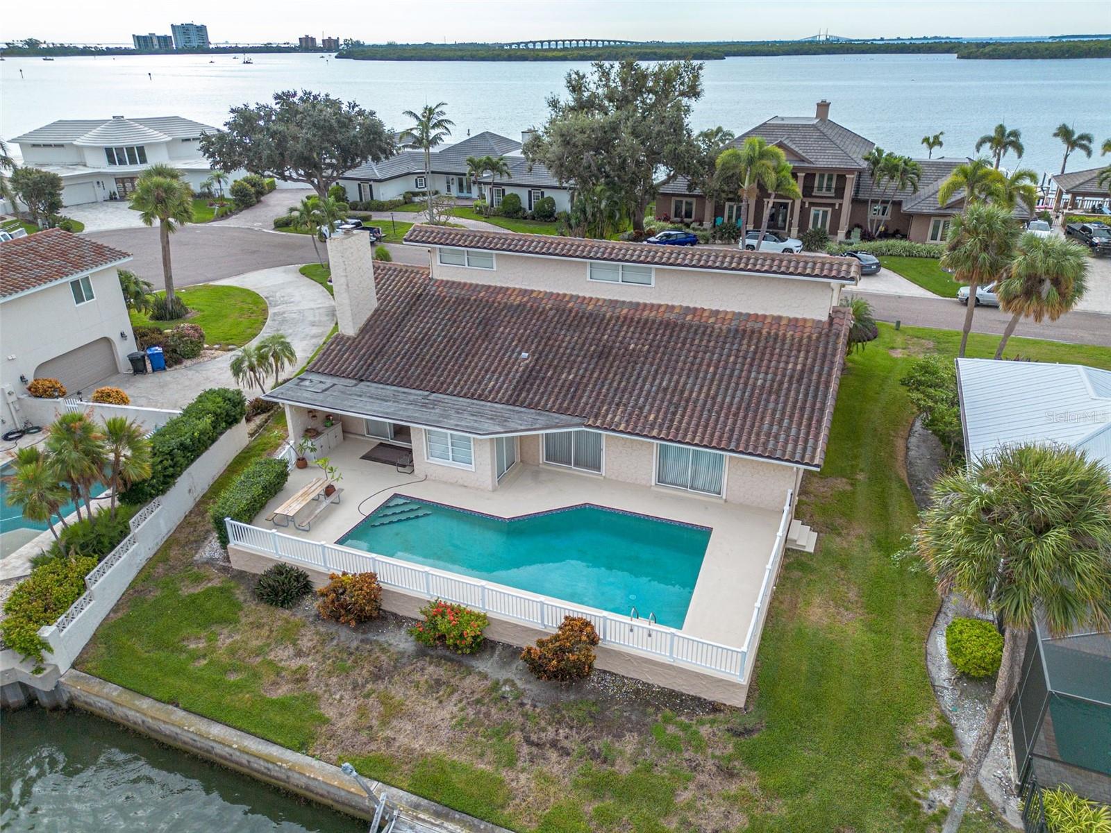 BAYWAY ISLES - Residential