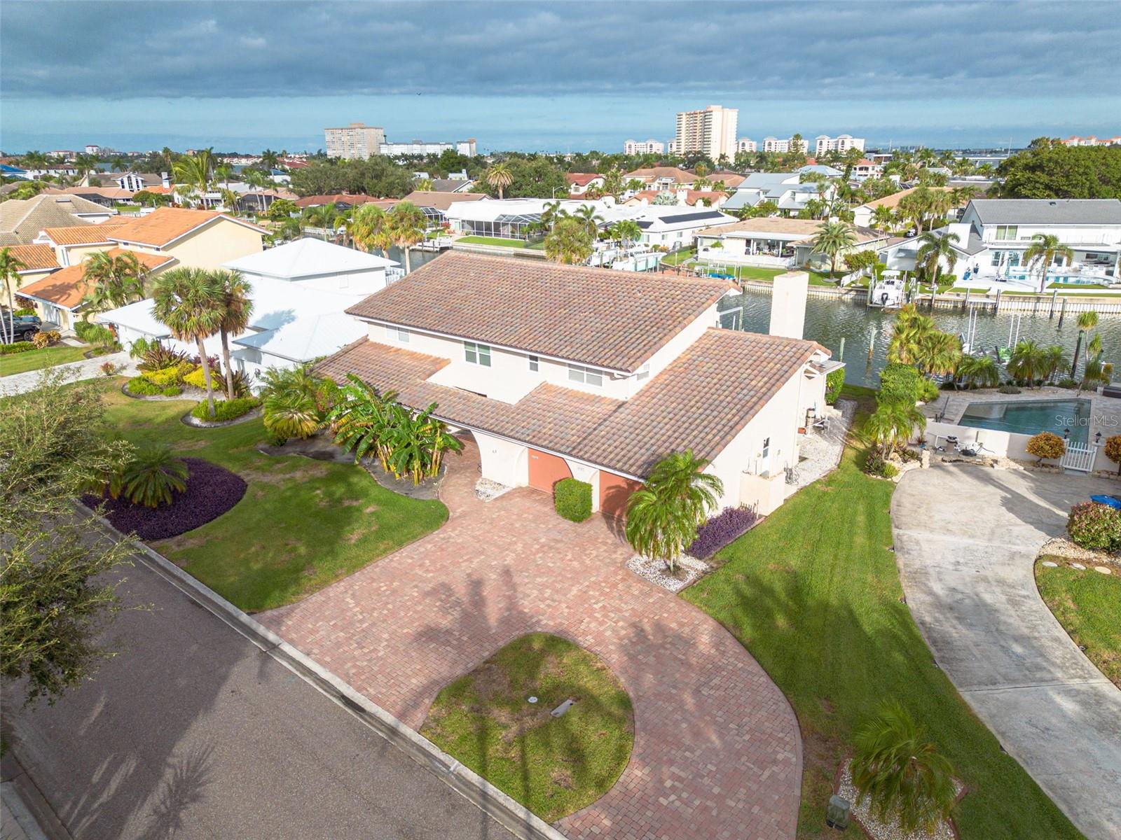 BAYWAY ISLES - Residential