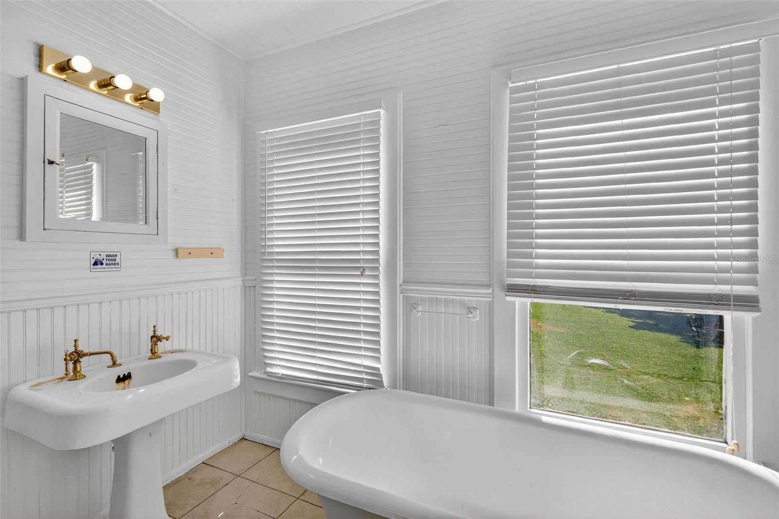 GROVELAND ANDERSONS SUB - Commercial Sale