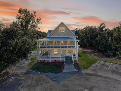 Photo of 1218 W Broad Street, Groveland, FL 34736 (MLS # G5104216)