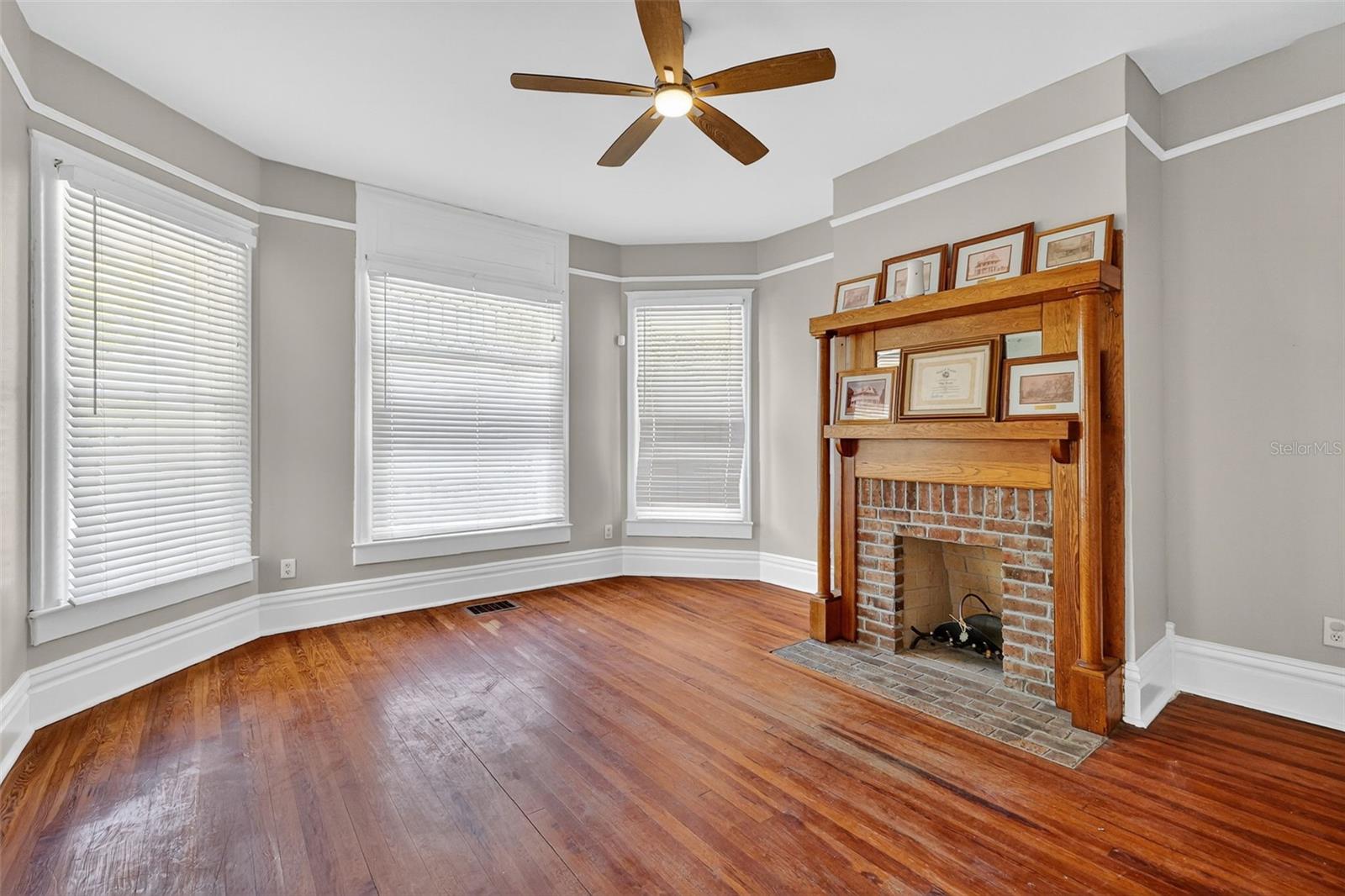 GROVELAND ANDERSONS SUB - Commercial Sale