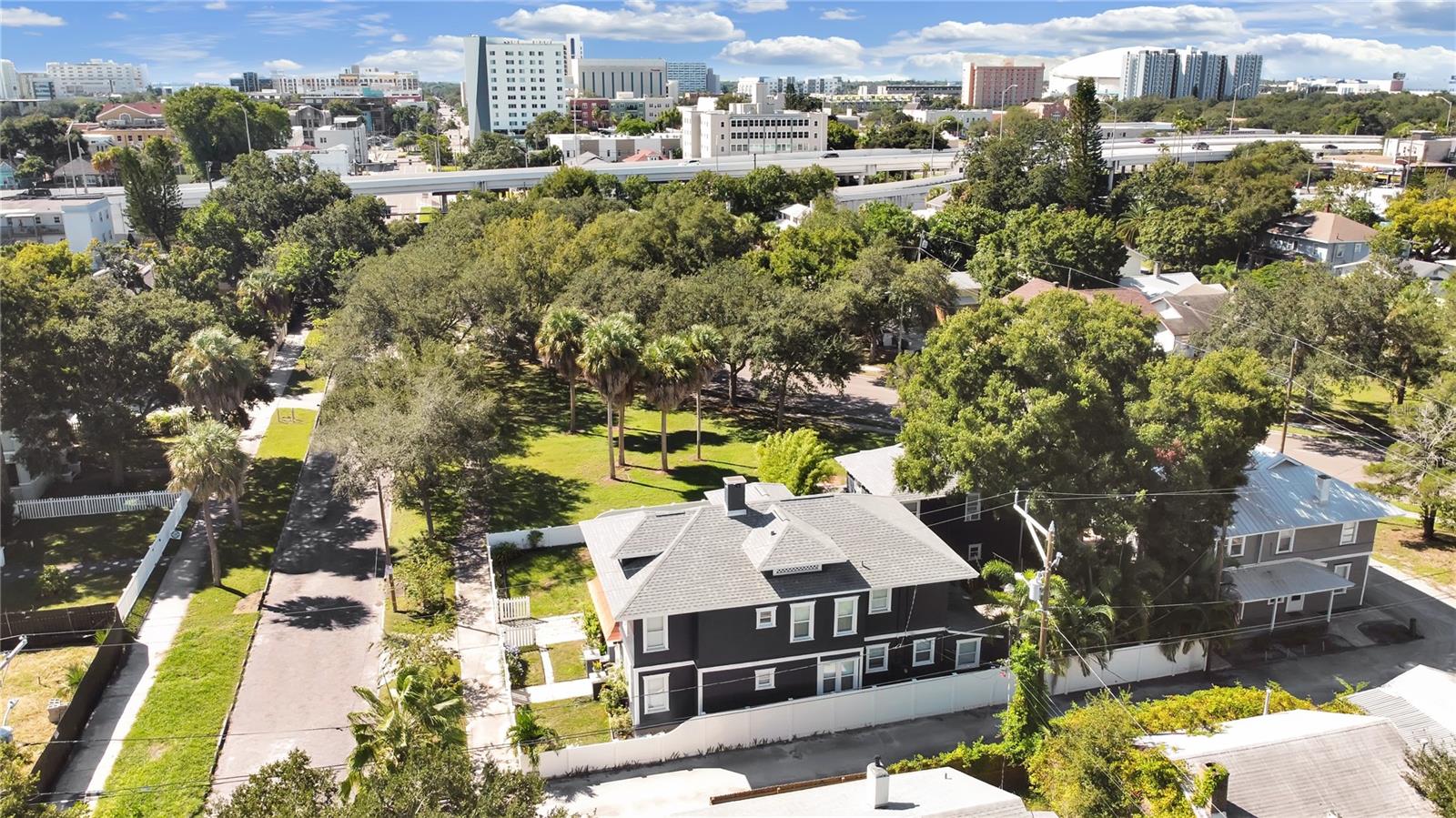 GLOVERS THOS - Residential Lease