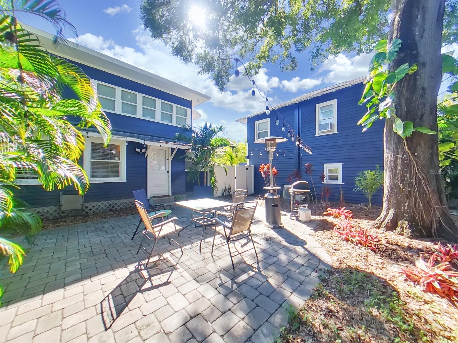 GLOVERS THOS - Residential Lease