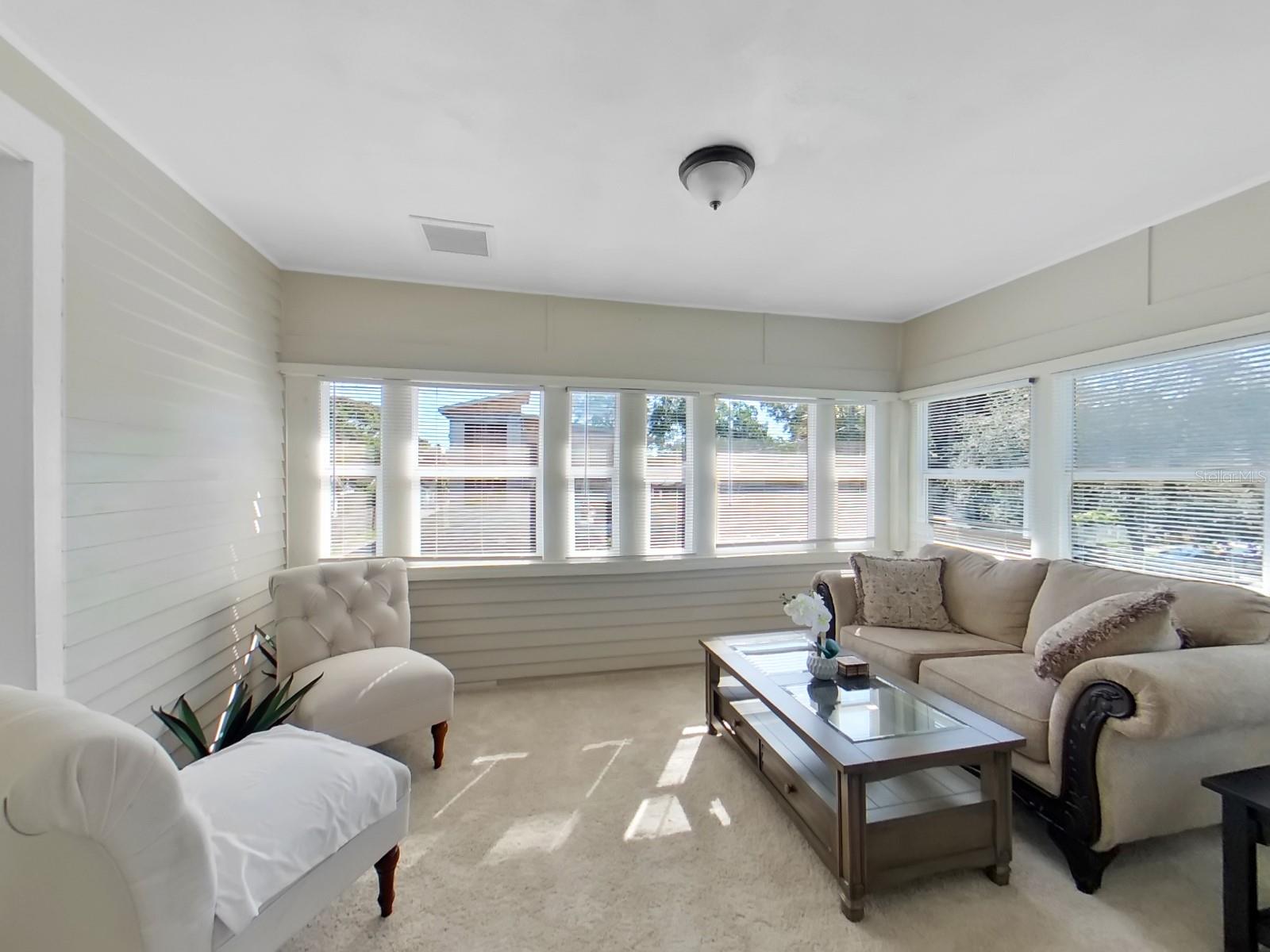 GLOVERS THOS - Residential Lease