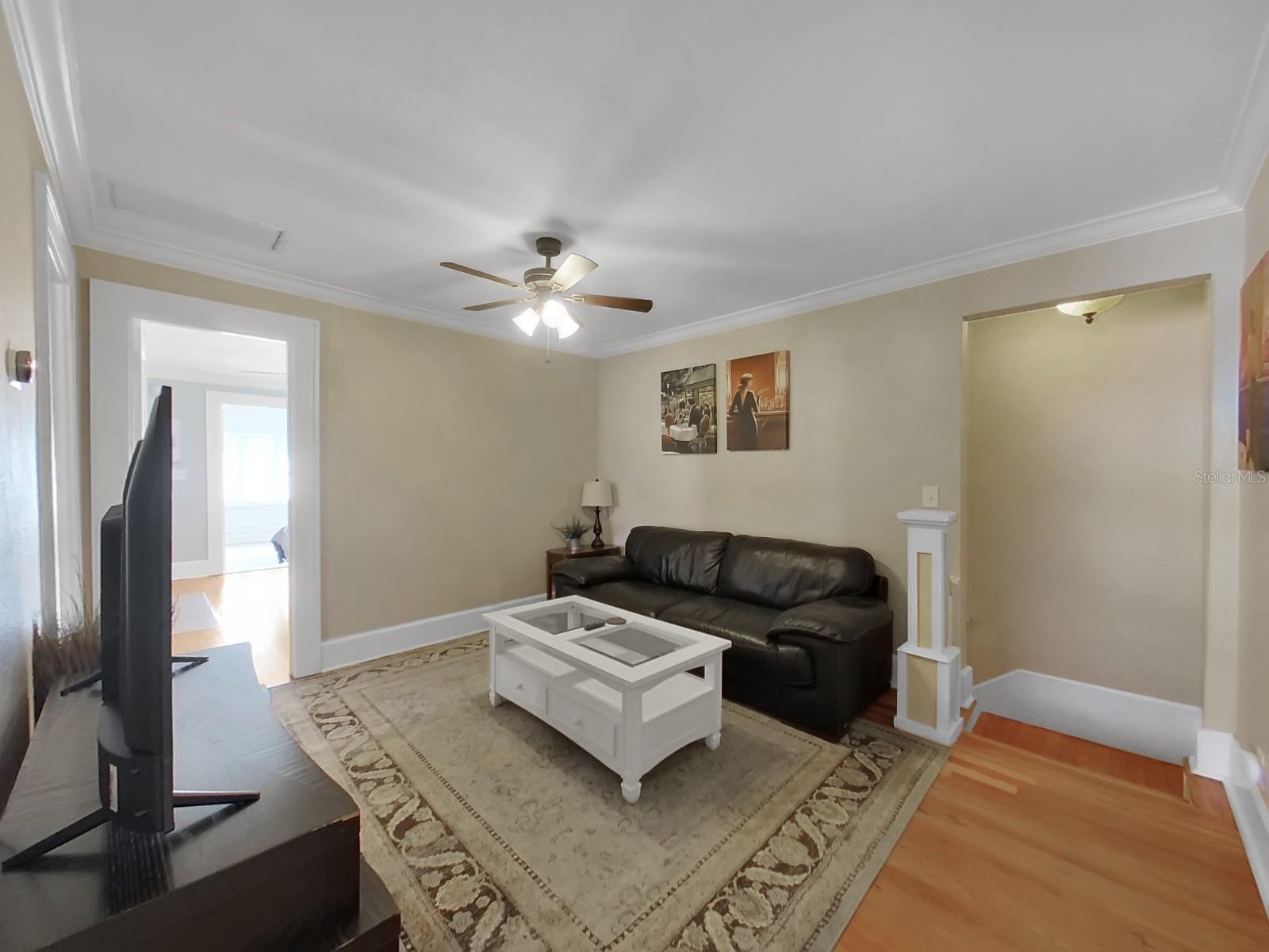 GLOVERS THOS - Residential Lease