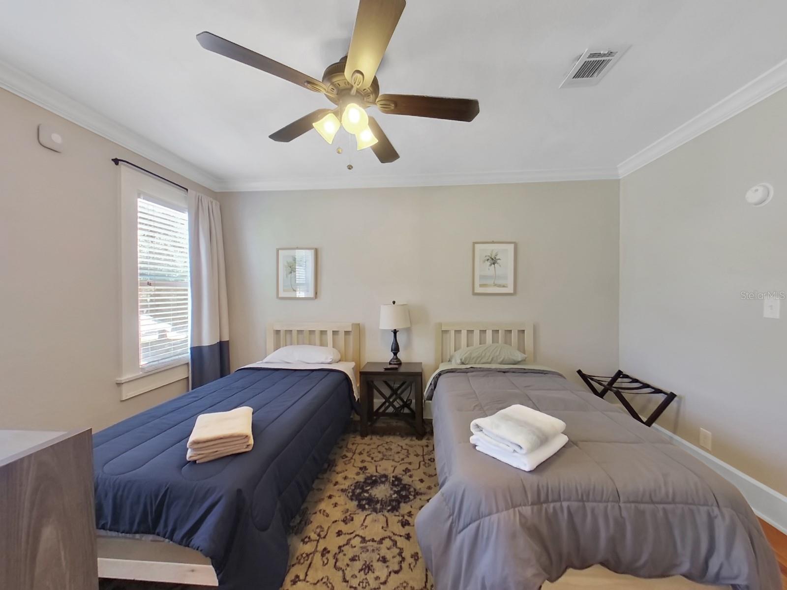 GLOVERS THOS - Residential Lease