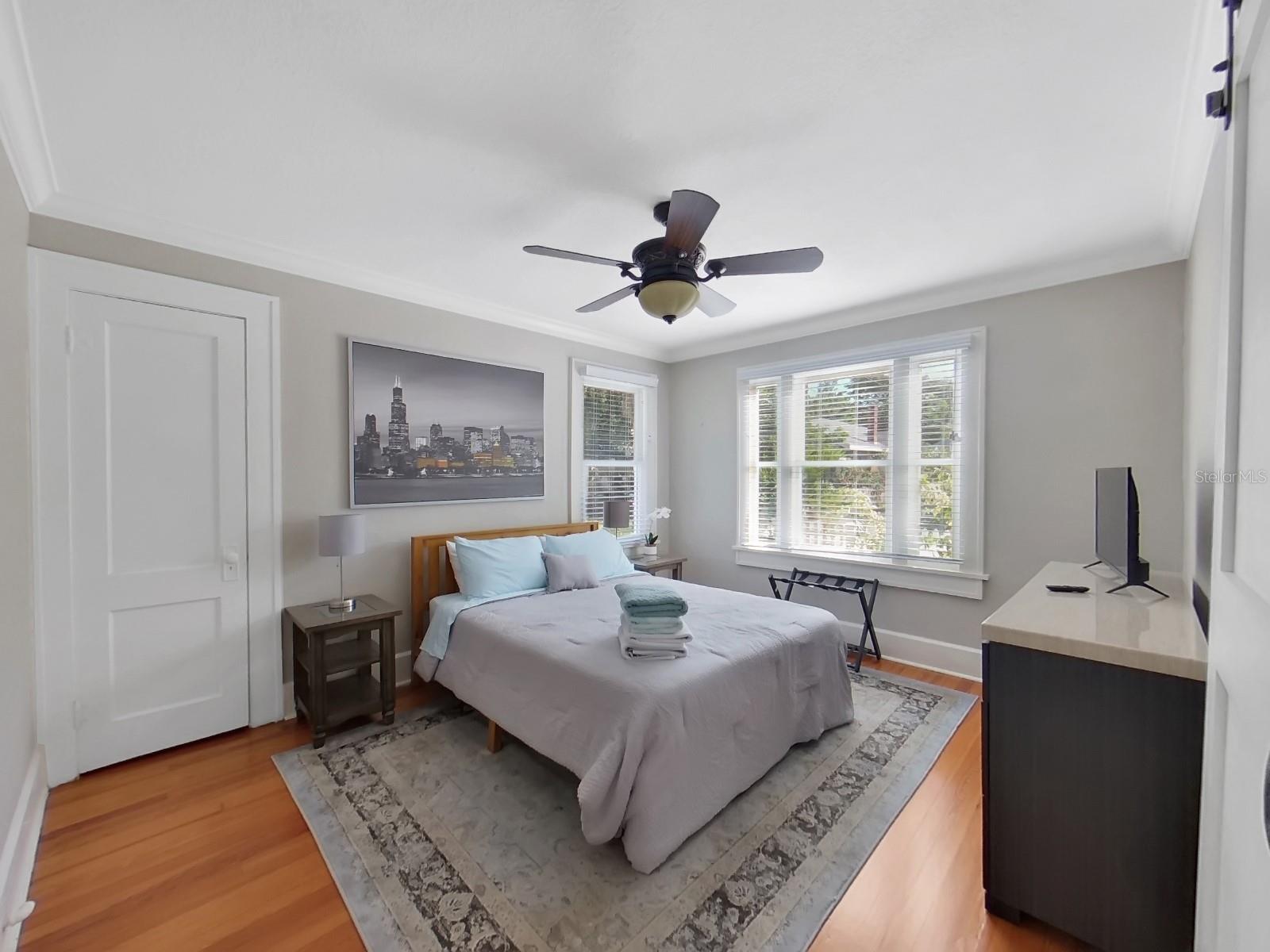 GLOVERS THOS - Residential Lease