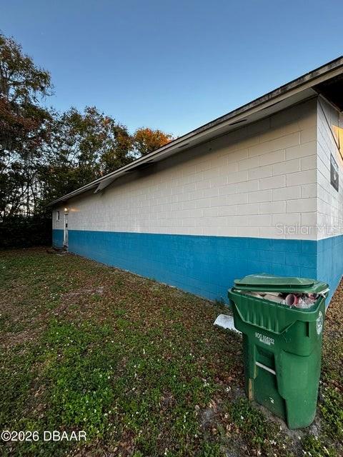 227 W VOORHIS AVENUE