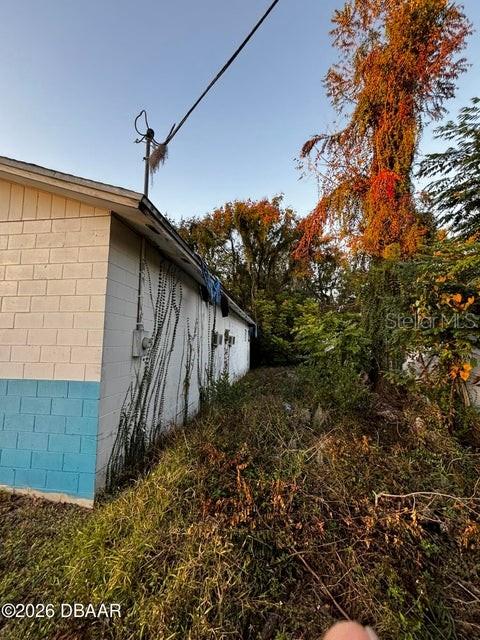 227 W VOORHIS AVENUE