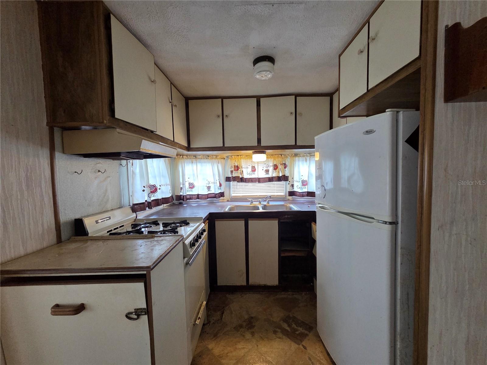 SUGAR CREEK RESORT CO-OP OR969/890 - Residential