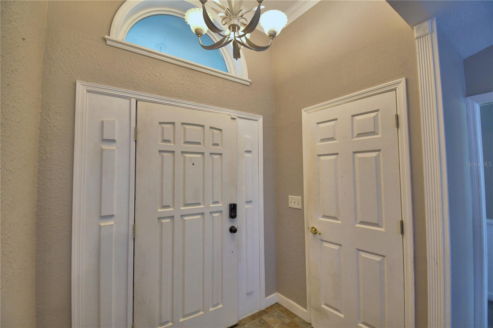 834 ARIETTA CIRCLE N