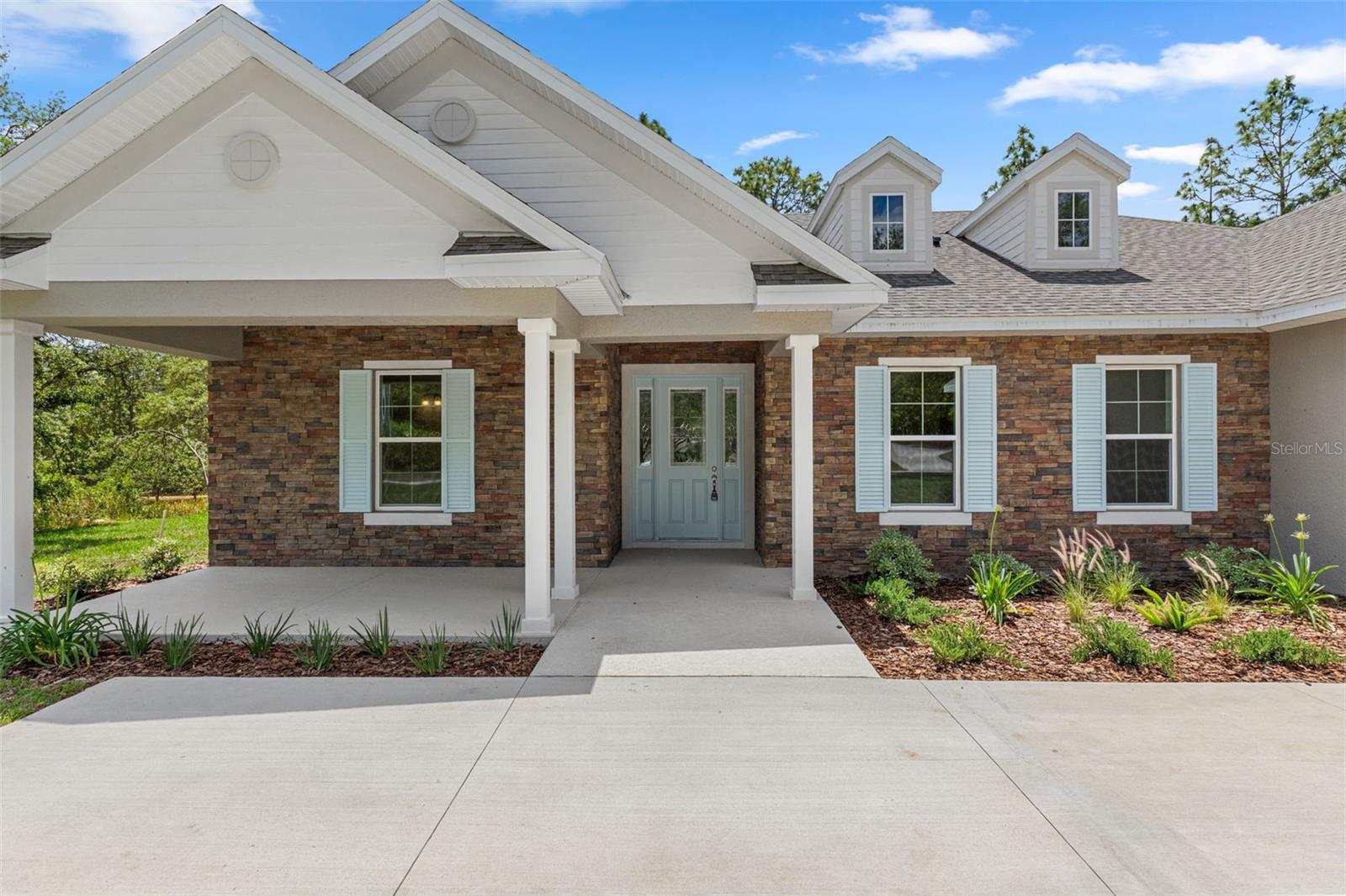 3818 W BIRDS NEST DRIVE