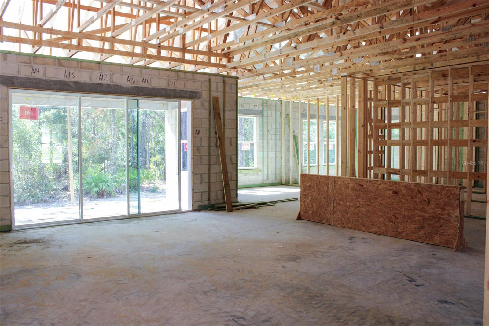 3818 W BIRDS NEST DRIVE