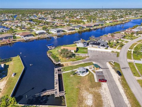 A home in NORTH PORT