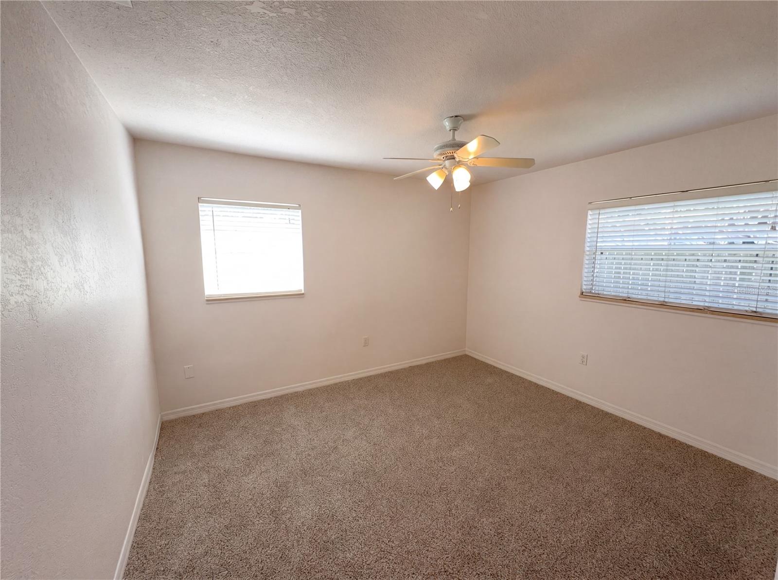 HAMPTON HOMES UNIT 03 - Residential