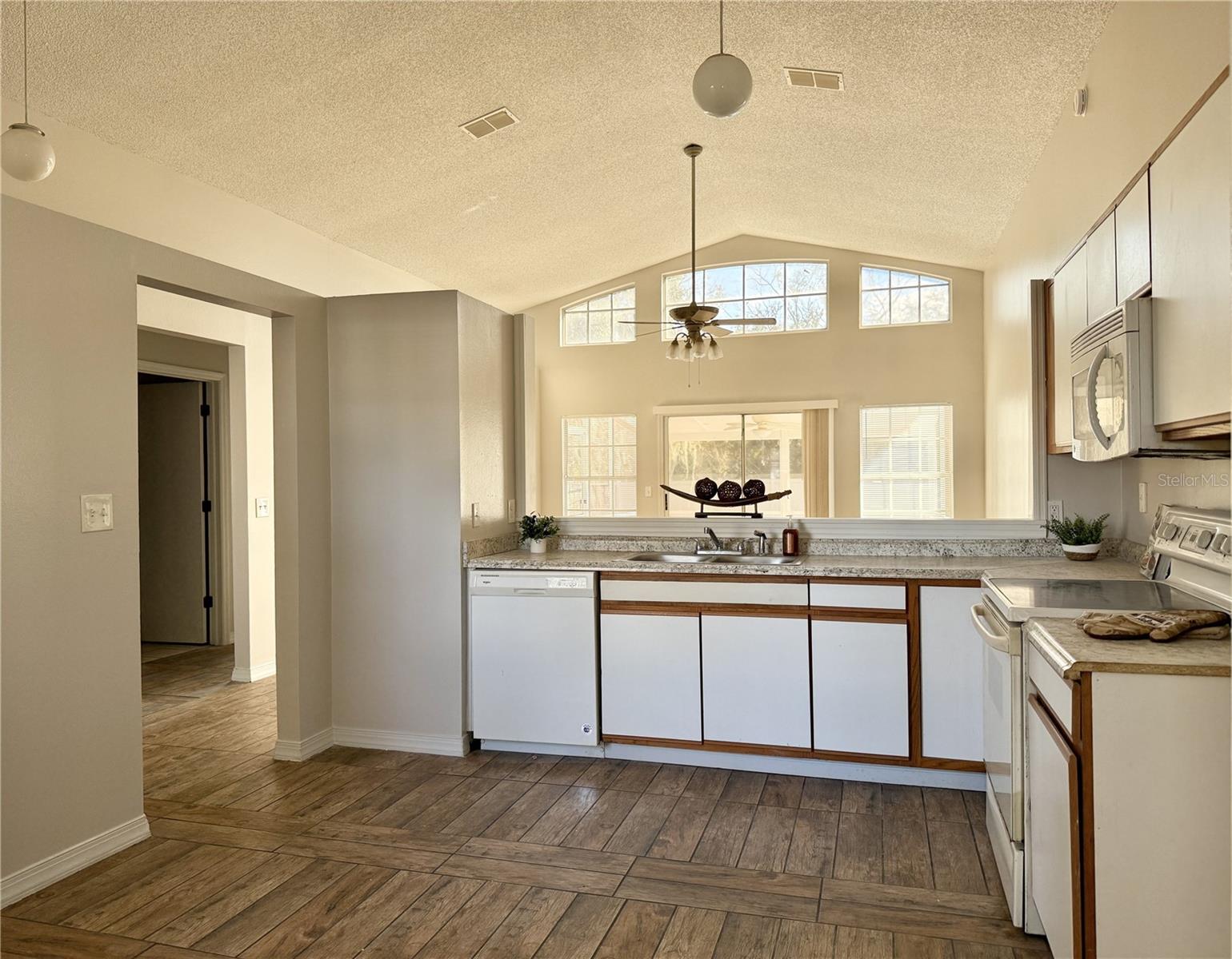 CRISTINA PHASE - Residential