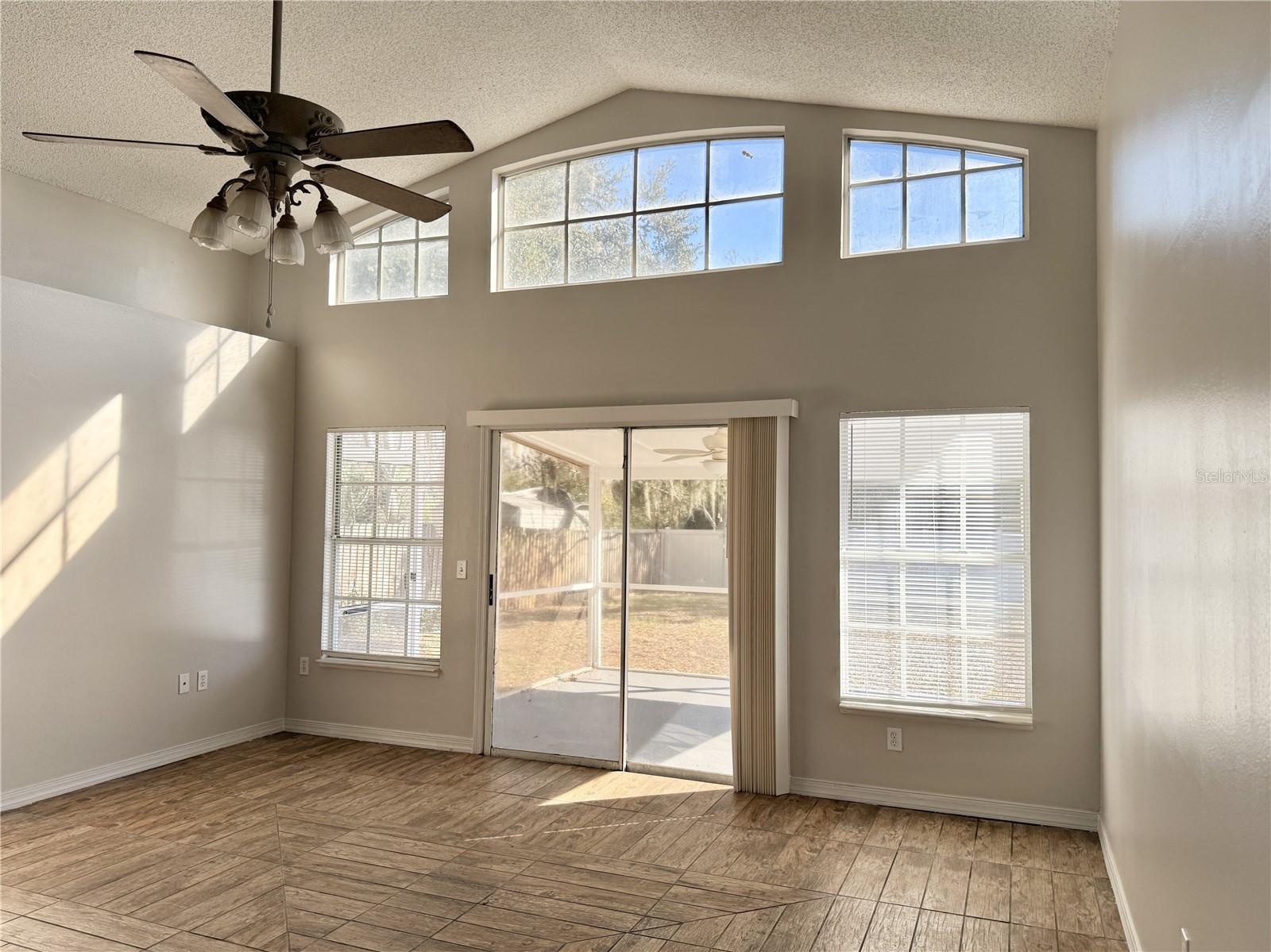 CRISTINA PHASE - Residential