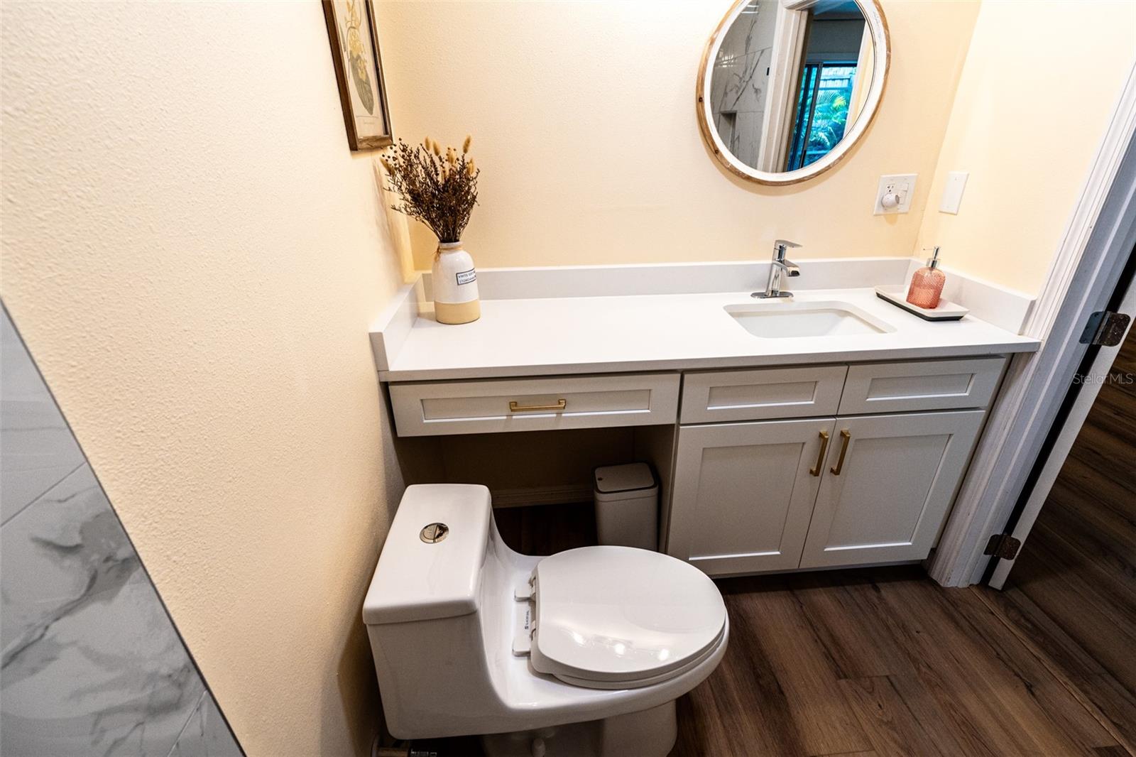ALTAMONTE OAKS - Residential