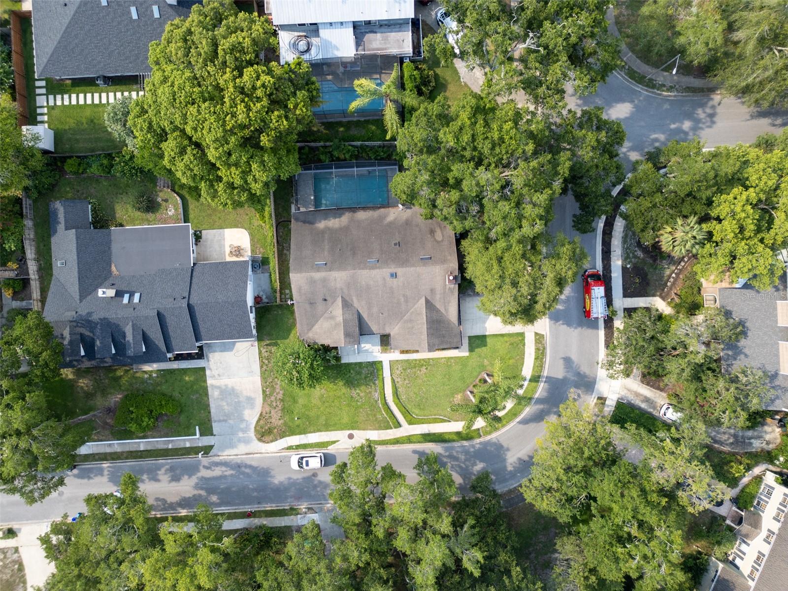 ALTAMONTE OAKS - Residential