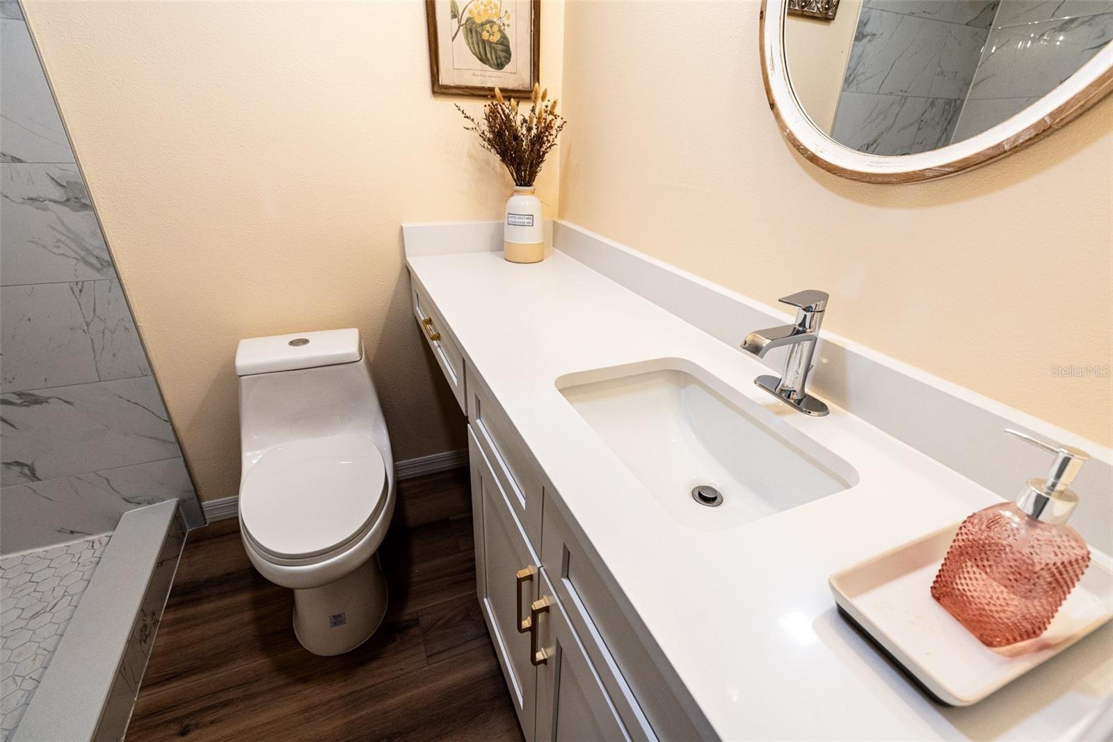 ALTAMONTE OAKS - Residential