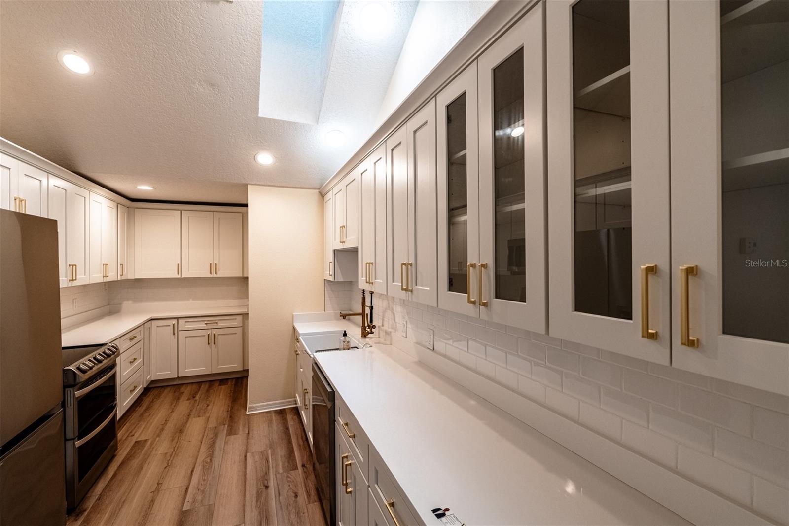 ALTAMONTE OAKS - Residential