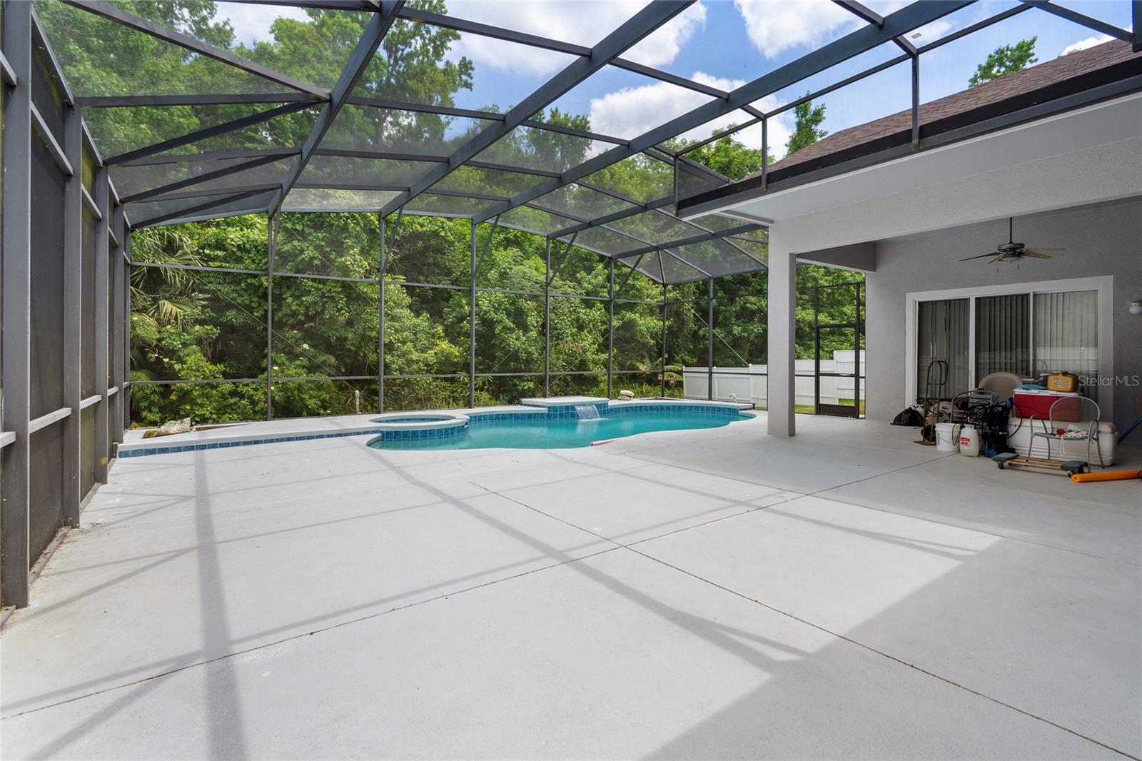 BARRINGTON ESTATES - Residential