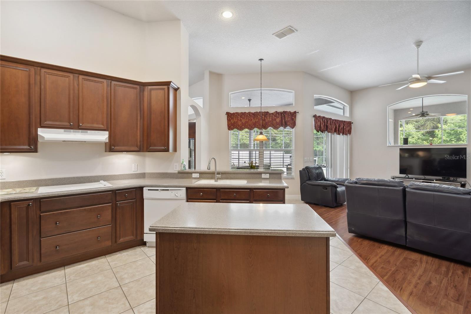 BARRINGTON ESTATES - Residential