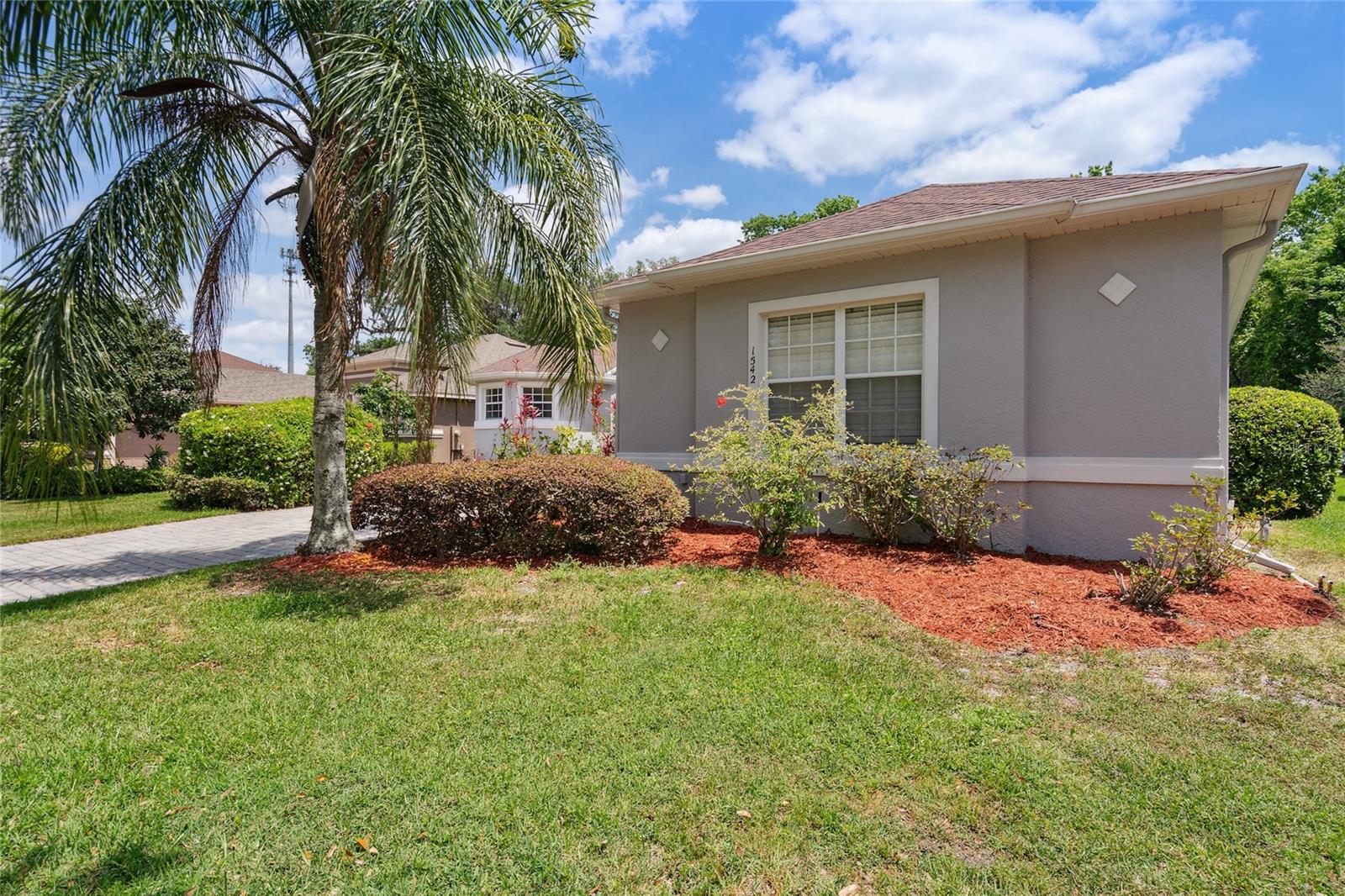 1542 WESCOTT LOOP