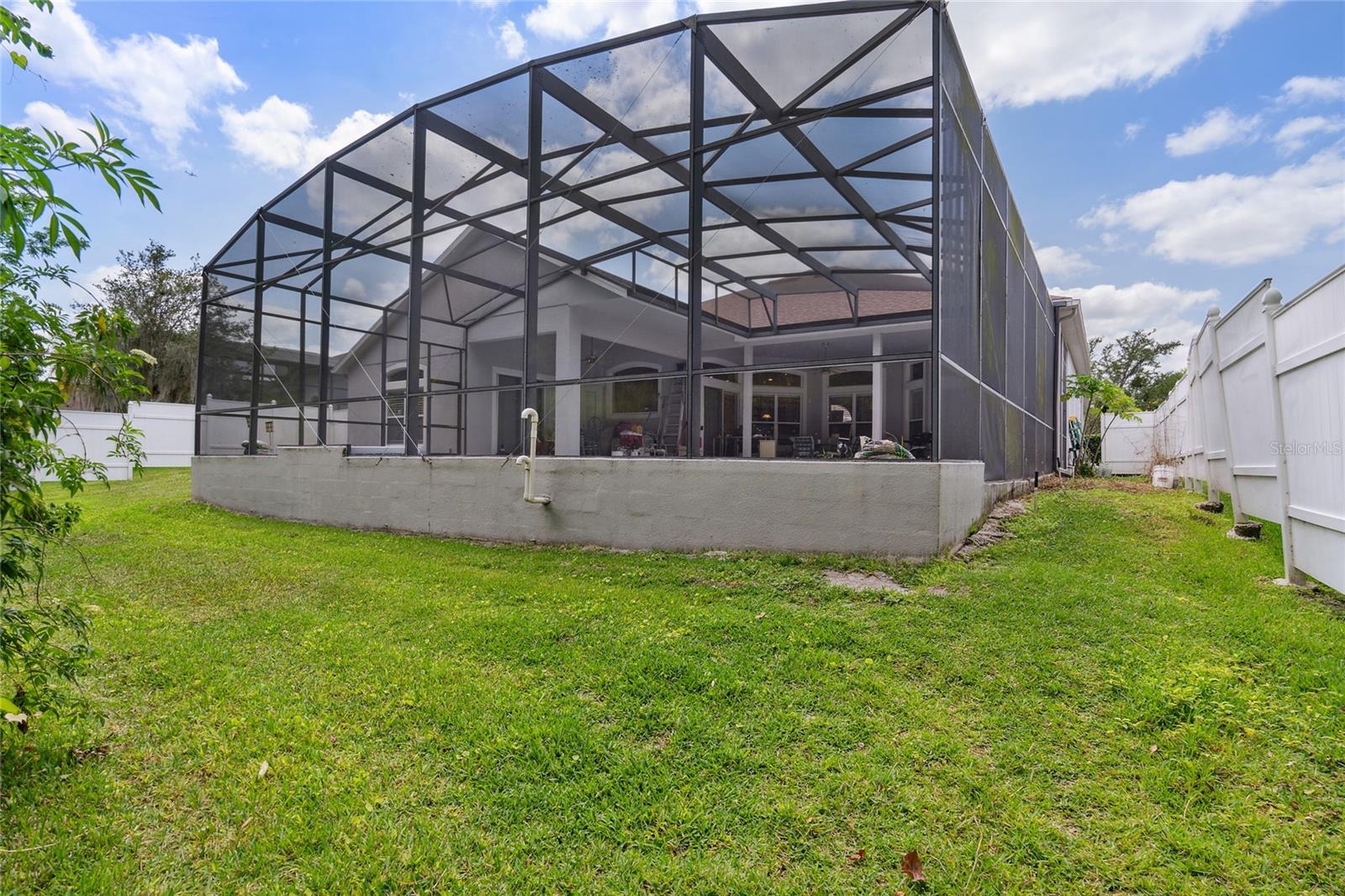 BARRINGTON ESTATES - Residential