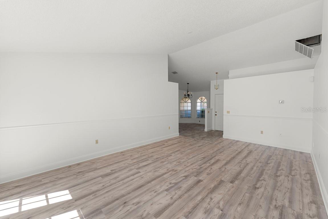 SILVER ROSE PH 02 - Residential