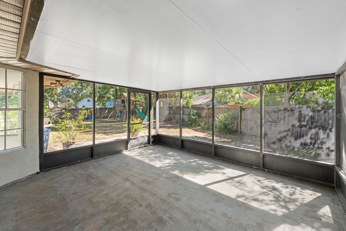 SILVER ROSE PH 02 - Residential