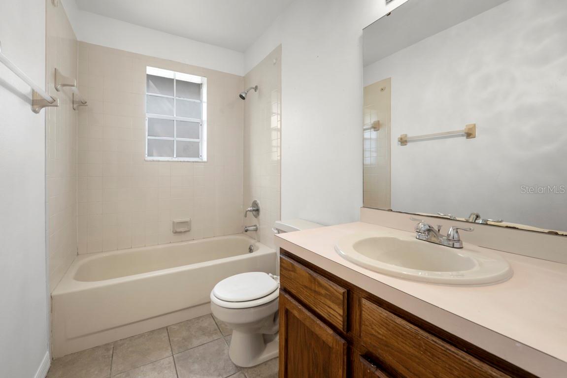 SILVER ROSE PH 02 - Residential