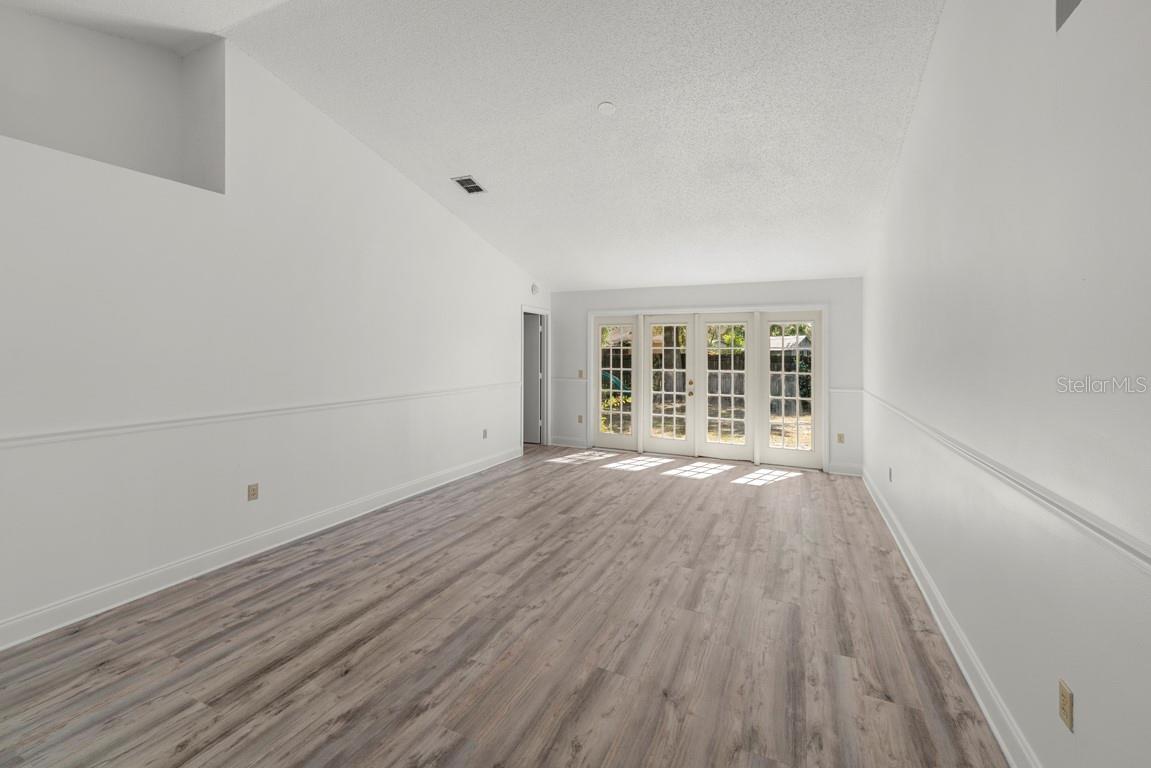 SILVER ROSE PH 02 - Residential