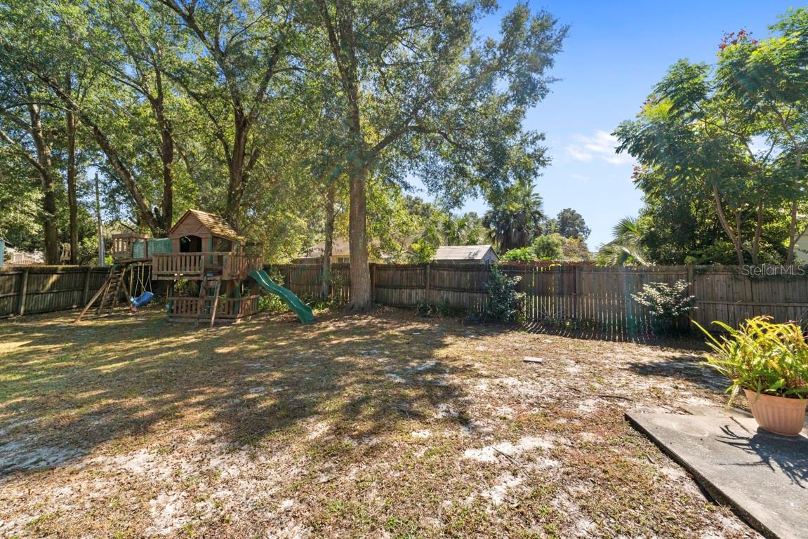 SILVER ROSE PH 02 - Residential