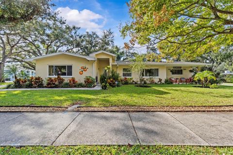 Photo of 606 New York Avenue, Dunedin, FL 34698 (MLS # TB8443597)