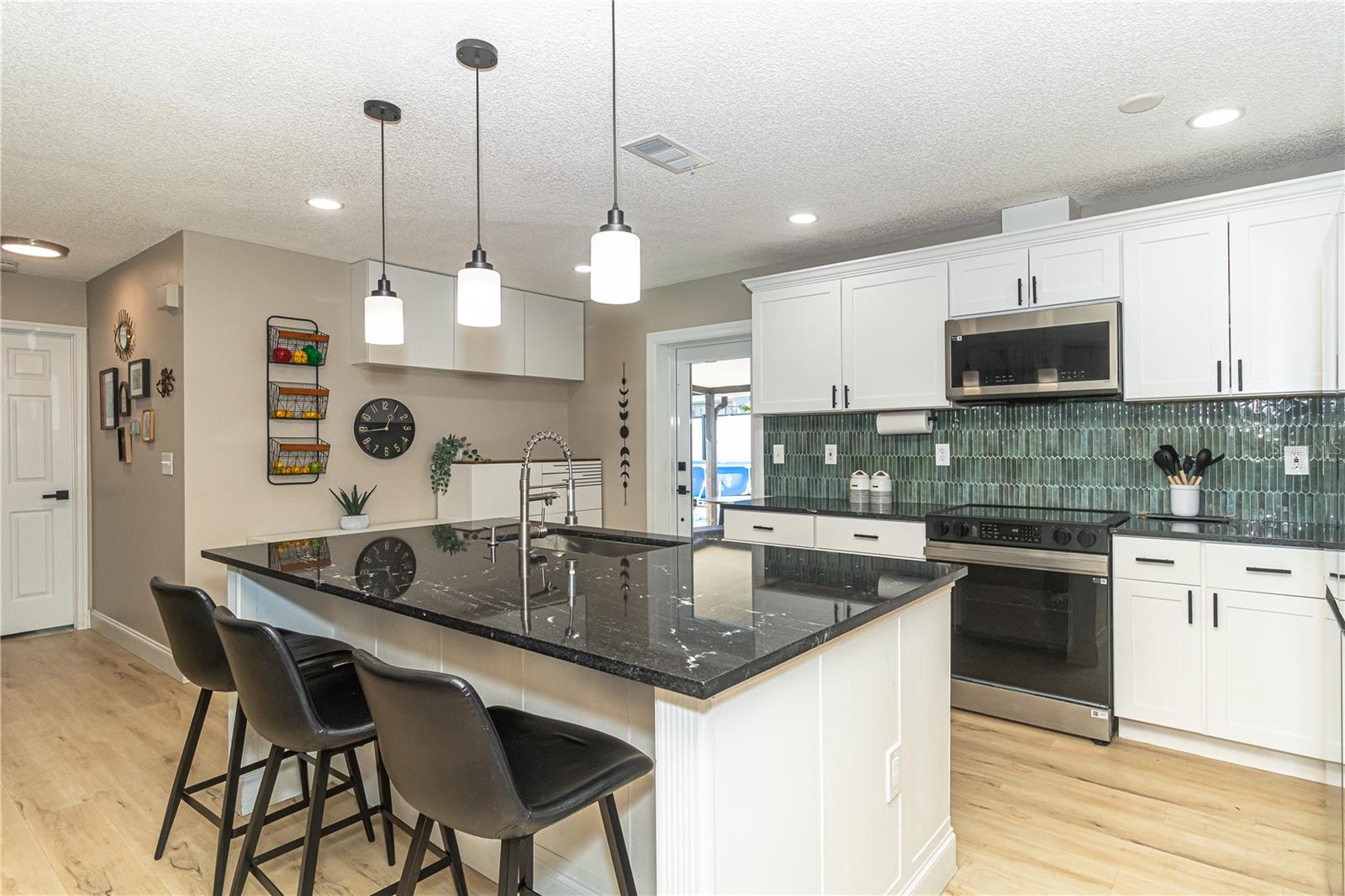 RIDGEWOOD - Residential