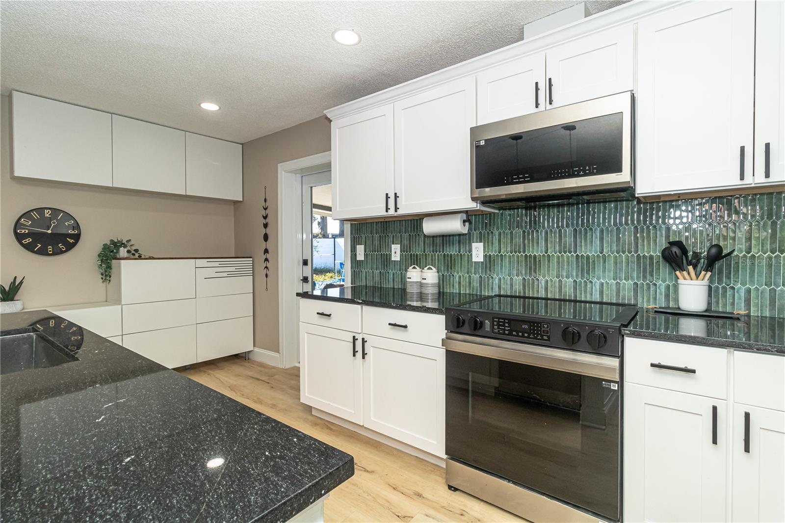 RIDGEWOOD - Residential