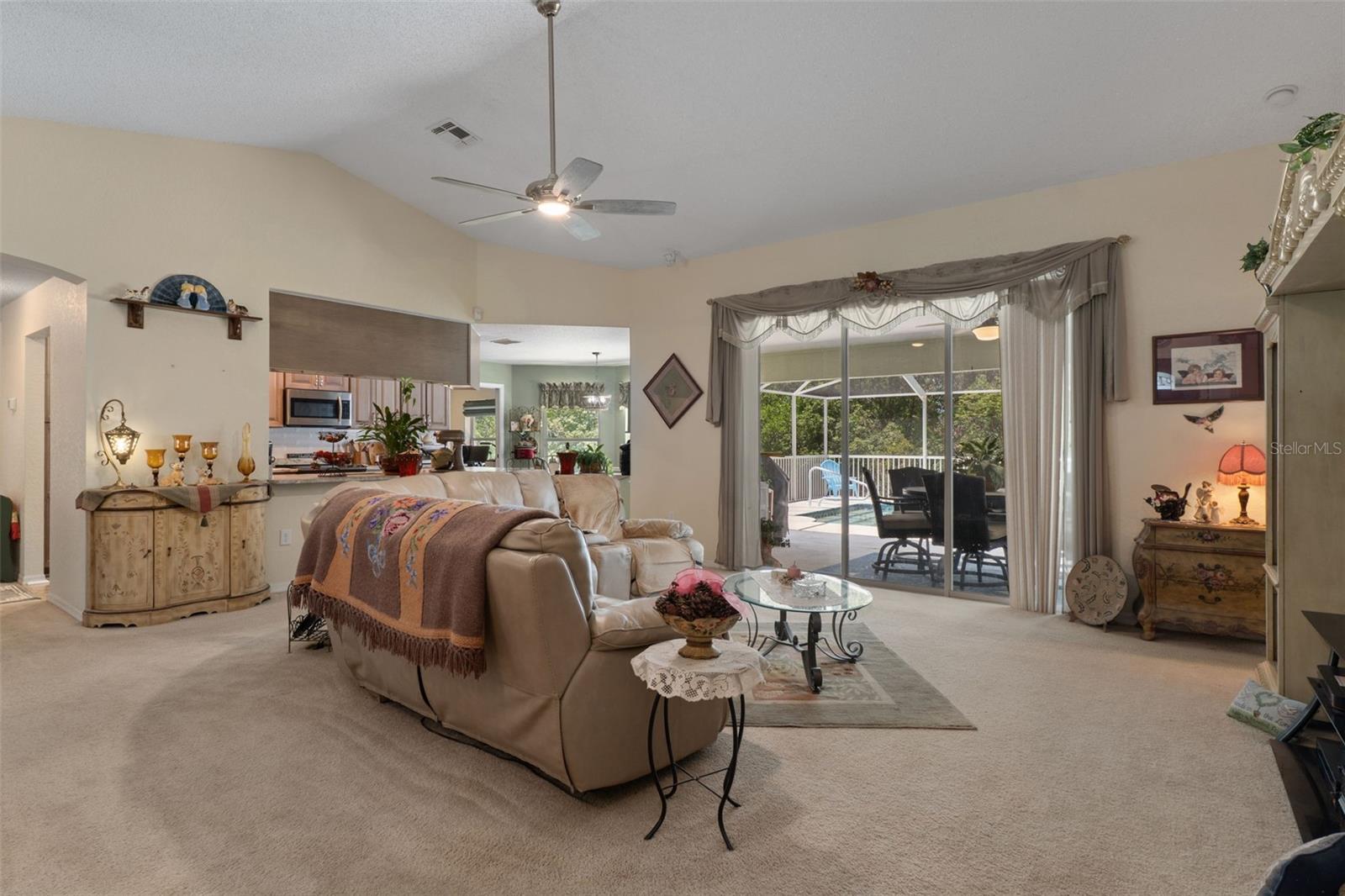 SPRING HILL - Residential