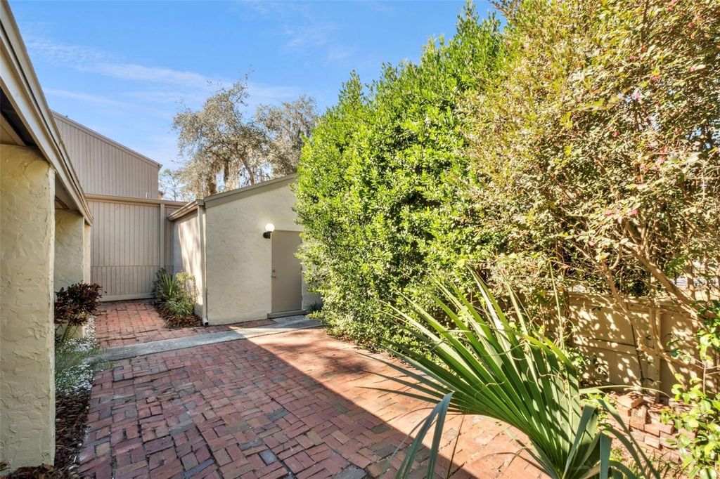 Photo of 200 Weeping Elm Lane, Longwood, FL 32779 (MLS # O6374392)