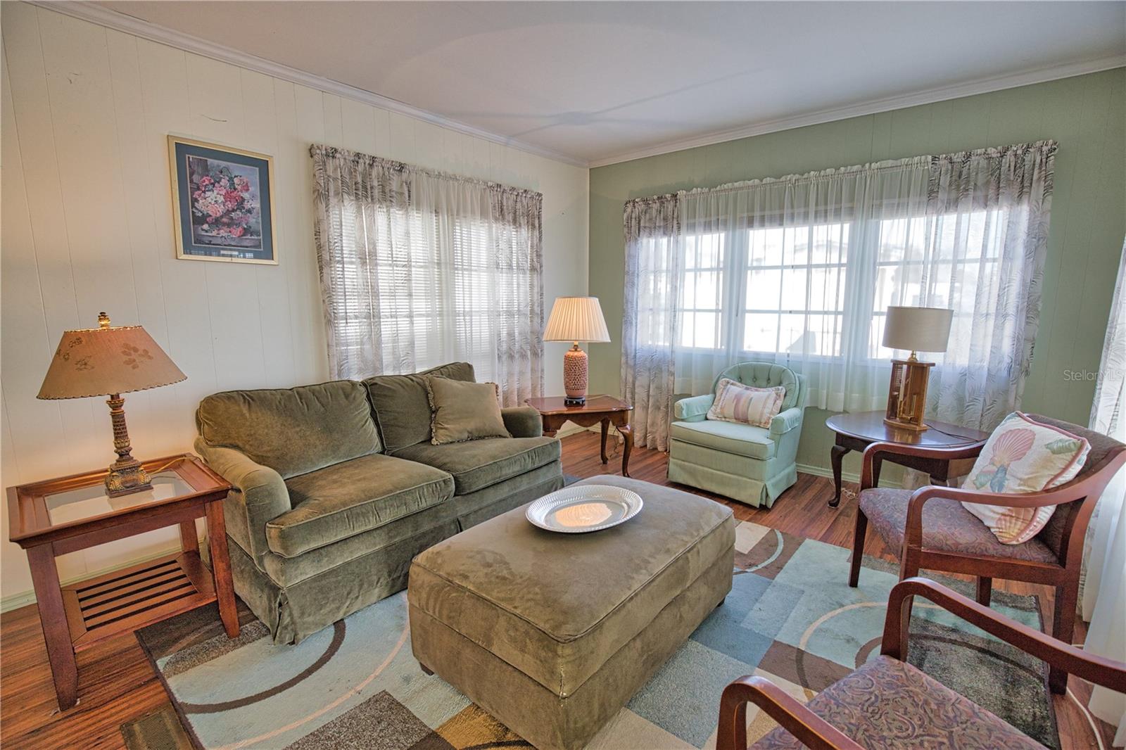 OAK GROVE - Residential