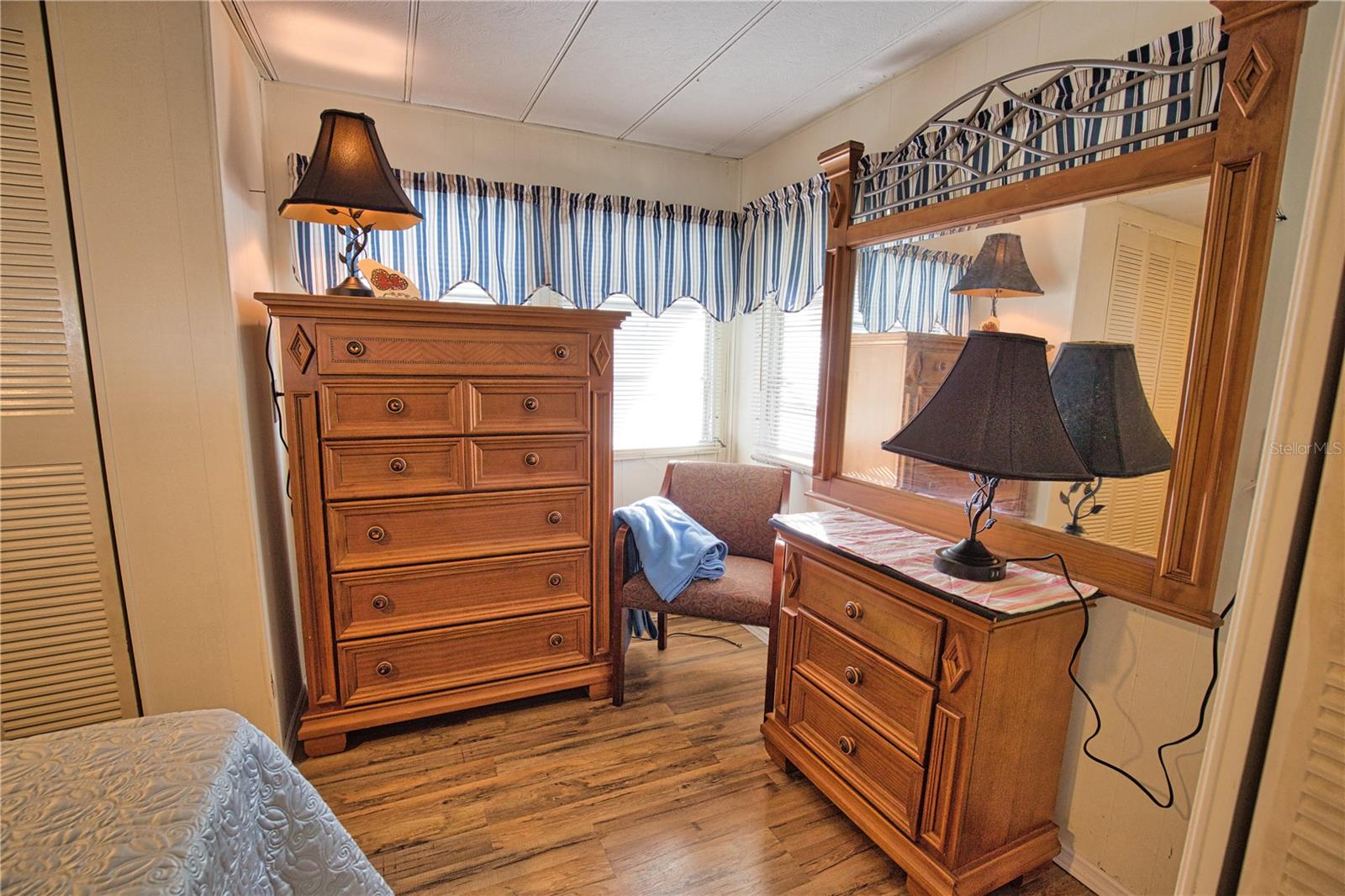 OAK GROVE - Residential