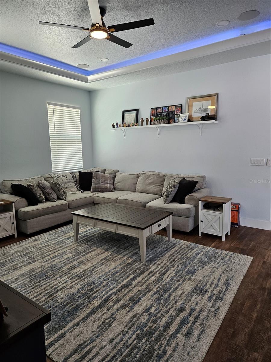 BLUE SPGS PARK - Residential